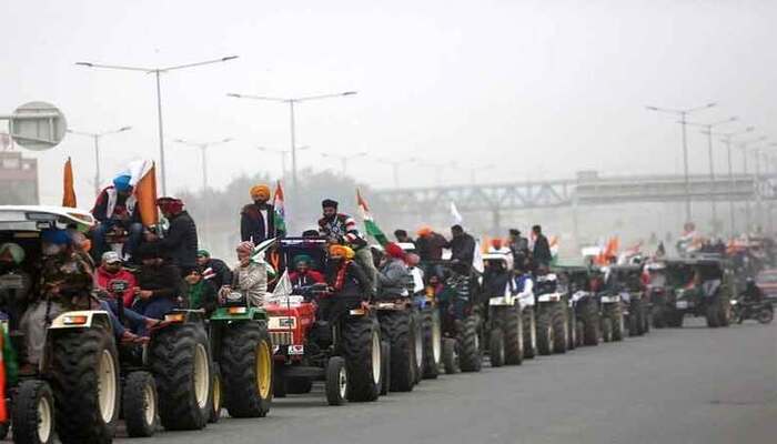 அமைதியான முறையில் டிராக்டர் பேரணி நடத்த எங்களுக்கு உரிமை உண்டு’ - விவசாயிகள் அறிவிப்பு!