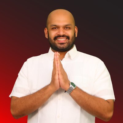 அரசாங்கம் பிள்ளையையும் கிள்ளி தொட்டிலையும் ஆட்டுகிறது