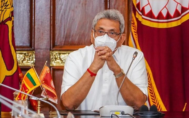 உயிர்த்த ஞாயிறு தாக்குதல் தொடர்பிலான அறிக்கை, ஜனாதிபதியிடம் கையளிப்பு!