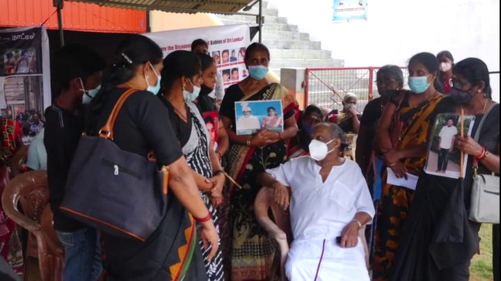 வலிந்து காணாமல் ஆக்கப்பட்டவர்களின் உறவுகளை சந்தித்த த.வி.கூட்டணியின் செயலாளர்நாயகம்!