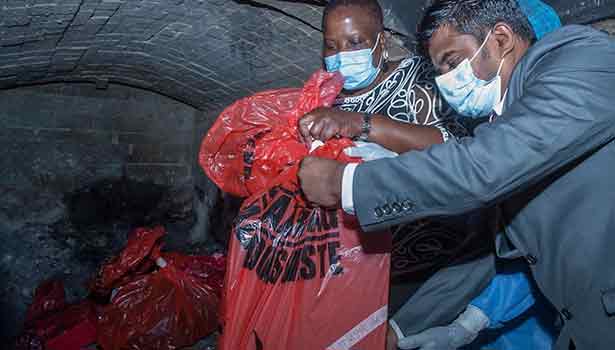 ஆப்பிரிக்க நாட்டில் ஆயிரக்கணக்கான கொரோனா தடுப்பூசிகள் எரிப்பு!