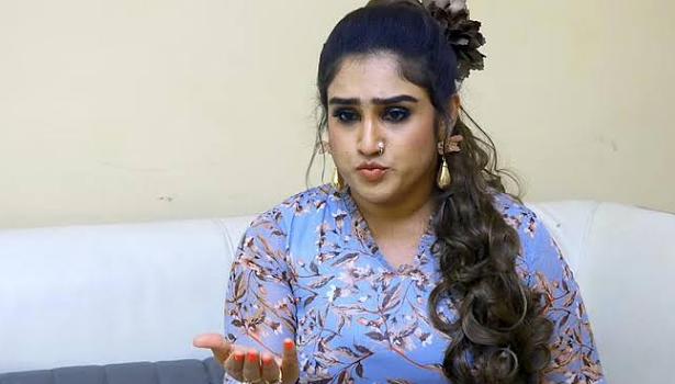 புருஷன் யாருனு கேட்கிறாங்க... வனிதா வருத்தம்