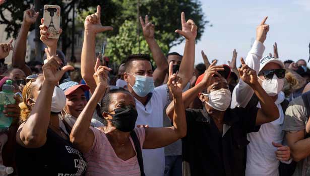 கியூபாவில் உணவு, மருந்துகள் மீதான சுங்க வரி ரத்து!