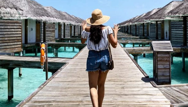 மாலத்தீவுக்கு சுற்றுலா சென்ற ‘மாஸ்டர்’ பட நடிகை!