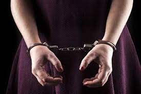 தென்னிலங்கையில் காதலனுக்காக பெற்ற தாயை கொலை செய்ய முயன்ற மகள்