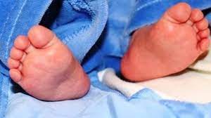 பிறந்து 7 நாட்களேயான குழந்தையை கொடூரமாக கொன்ற தந்தை