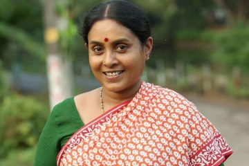 சரண்யா பொன்வண்ணன் முதல் சிம்ரன் வரை.. தமிழ் சினிமாவின் சிறந்த துணை நடிகைகள்