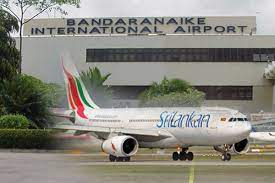 பிரமுகர்கள் குழு நாட்டிலிருந்து வெளியேறும் தகவல்! கட்டுநாயக்க விமான நிலைய பகுதியில் எடுக்கப்பட்டுள்ள நடவடிக்கை