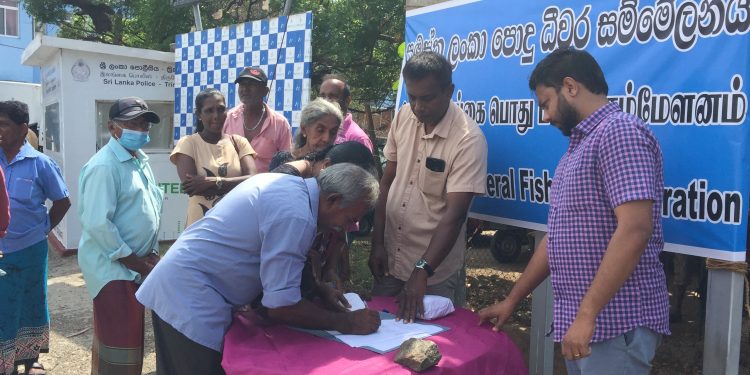 மீனவர்கள் அரசினால் புறக்கணிக்கப்படுவதாக தெரிவிப்பு!